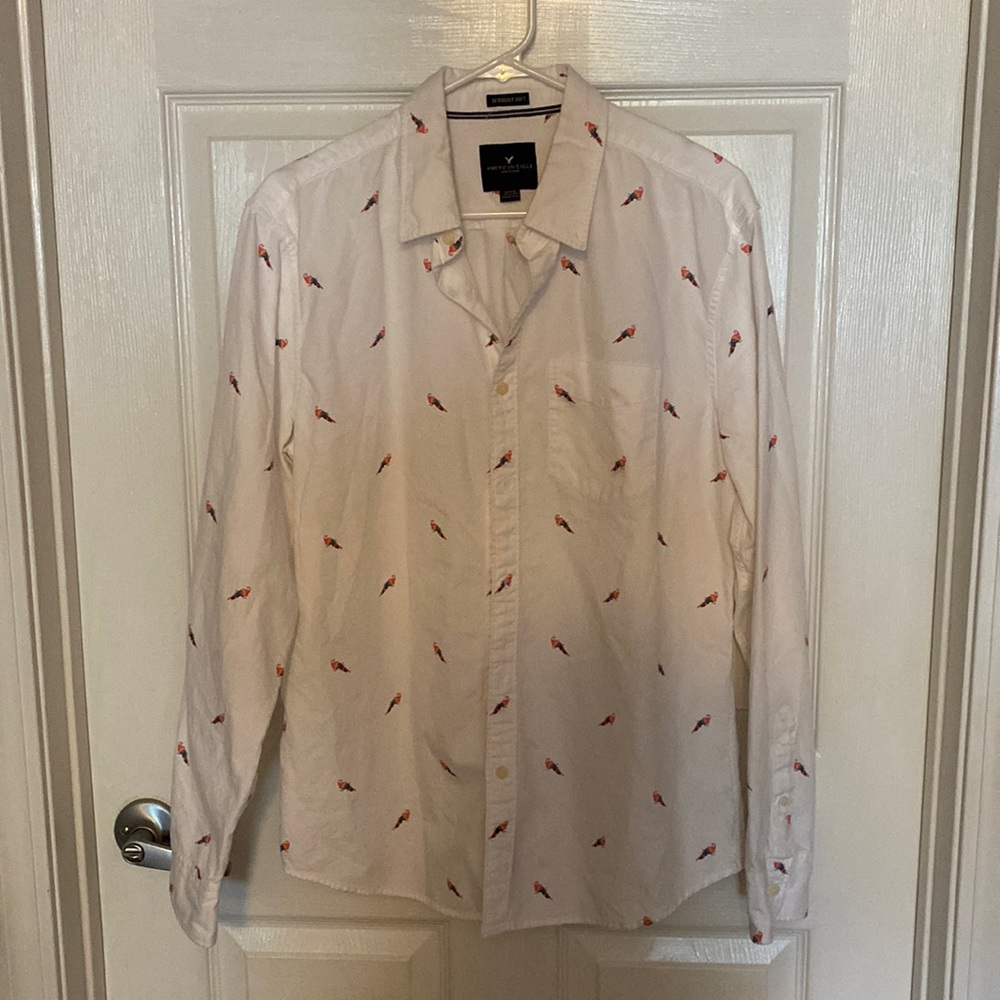 Medium American Eagle Long-Sleeve Button-Up